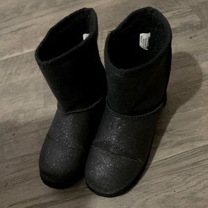 Girls Size 3 Black Sparkly Ugg Style Boots